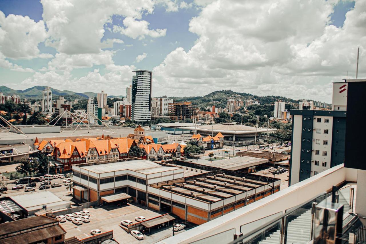 Loft Com Vista Para Vila Germanica 705 Blumenau Esterno foto